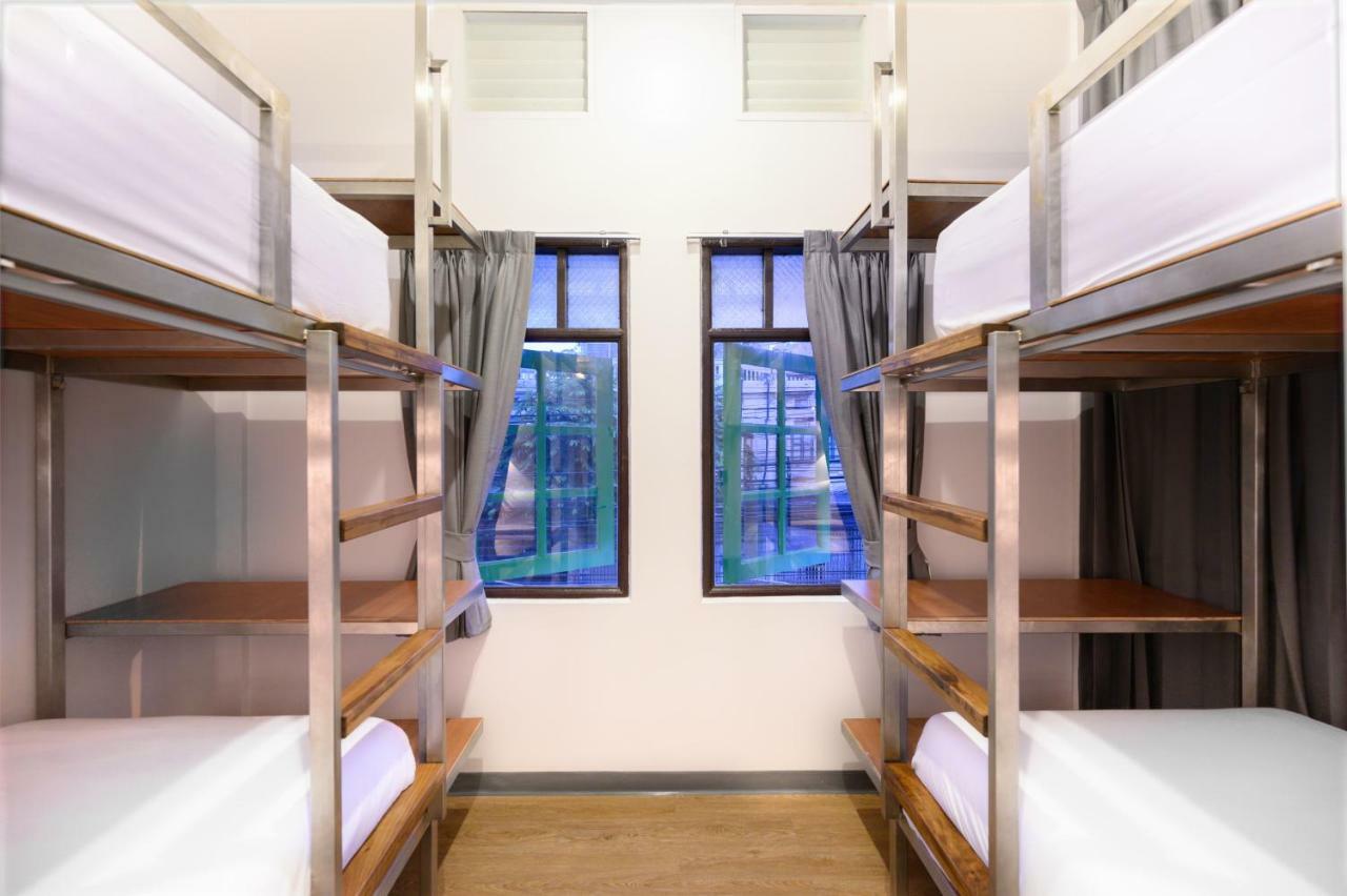 Rest Is More Hostel Bangkok Dış mekan fotoğraf